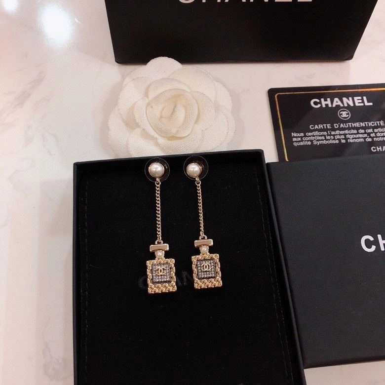 Chanel Earrings Attractive 224828