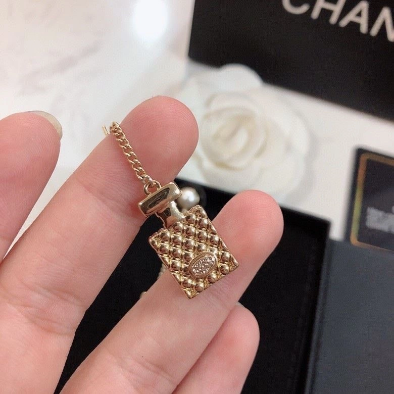 Chanel Earrings Attractive 224828