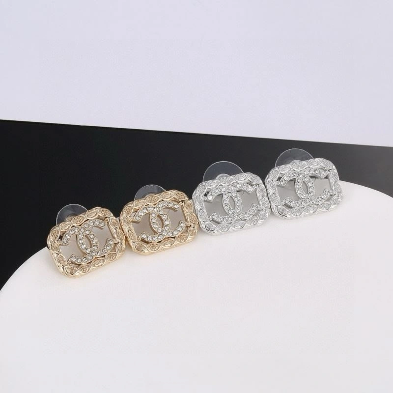 Chanel Earrings Youthful 224806
