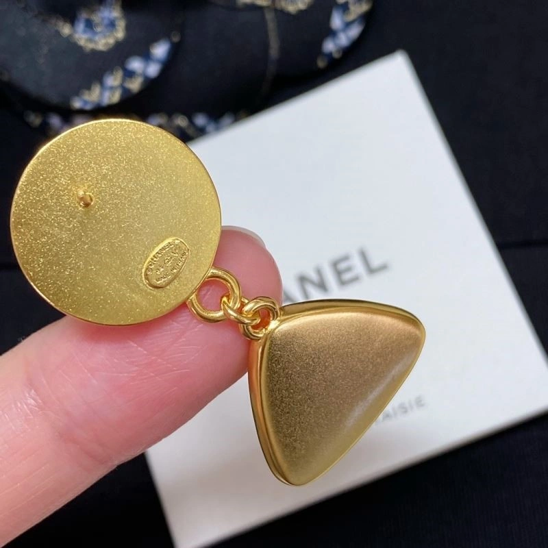 Chanel Earrings Neat 224823
