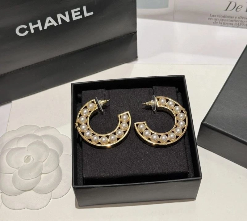 Chanel Earrings Functional 224807