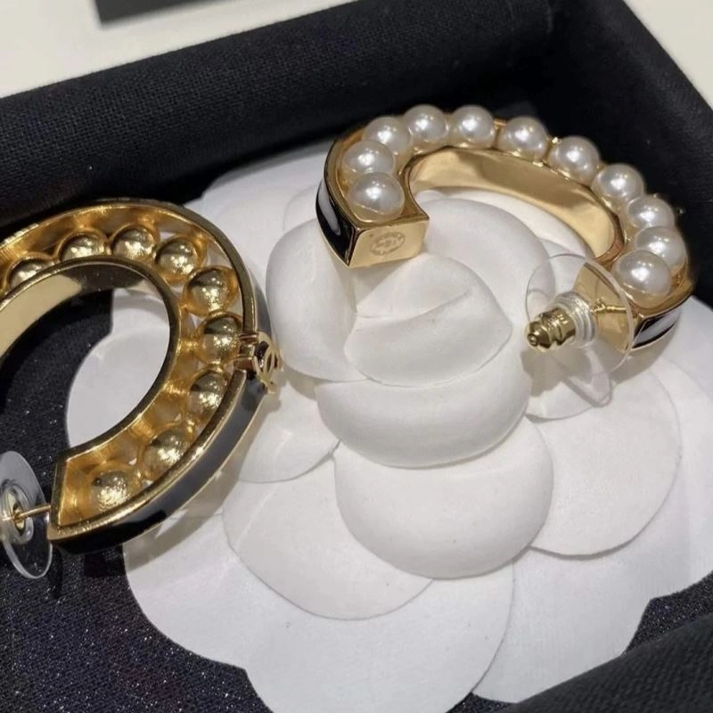 Chanel Earrings Functional 224807