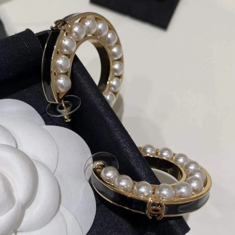 Chanel Earrings Functional 224807