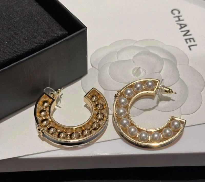 Chanel Earrings Functional 224807