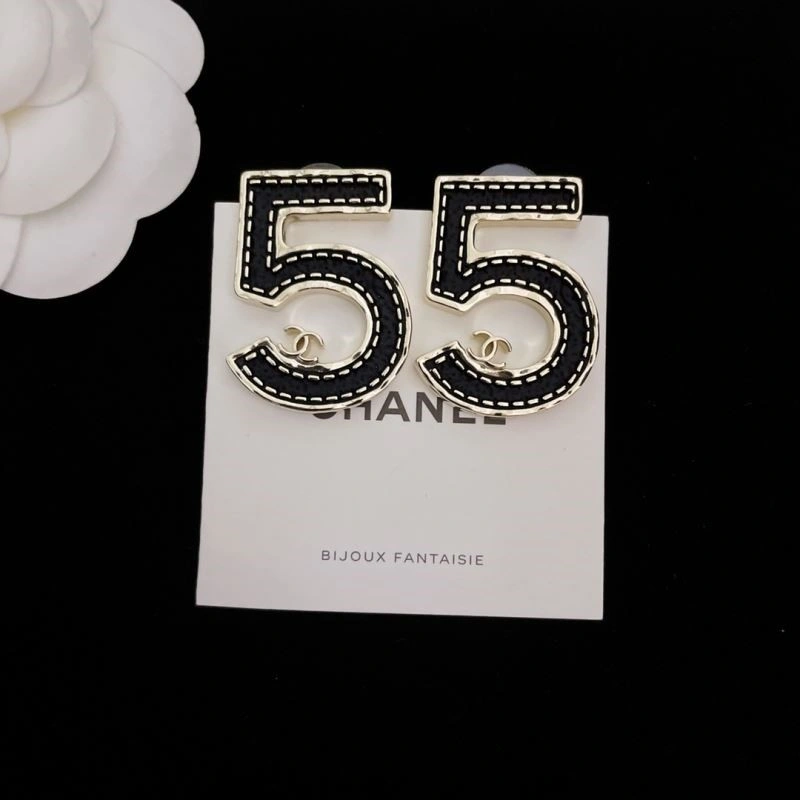 Chanel Earrings Affordable 224835