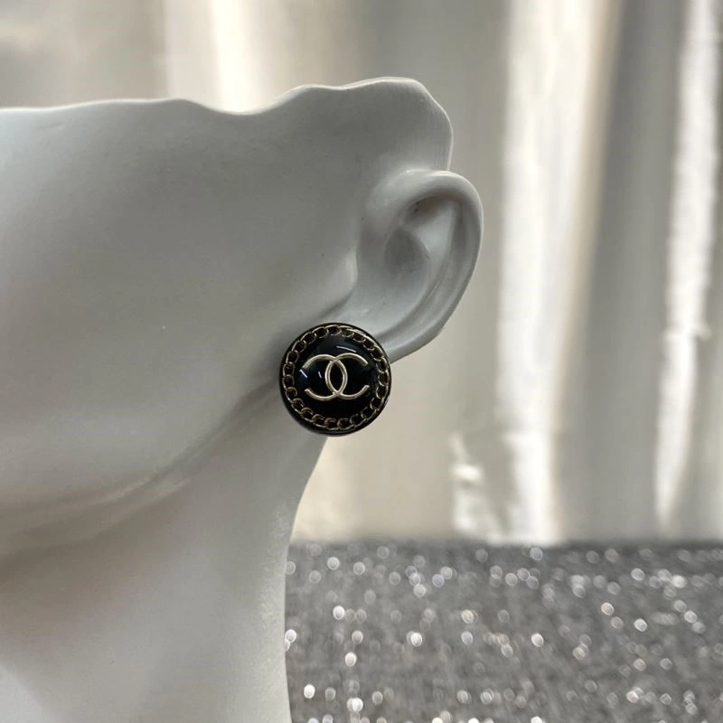 Chanel Earrings Bright 224810