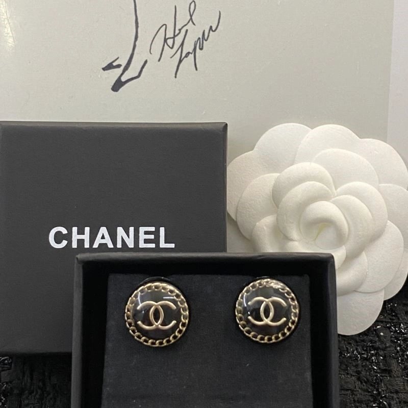 Chanel Earrings Bright 224810
