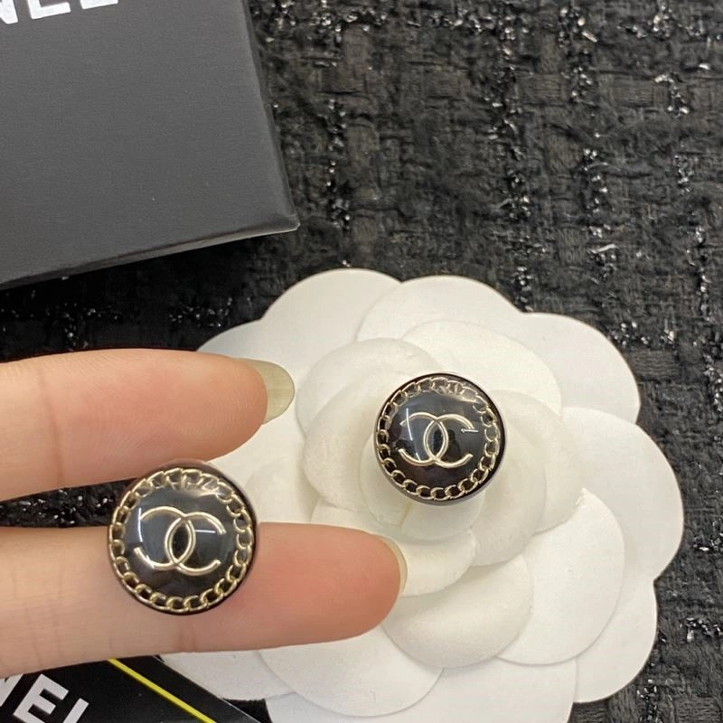 Chanel Earrings Bright 224810