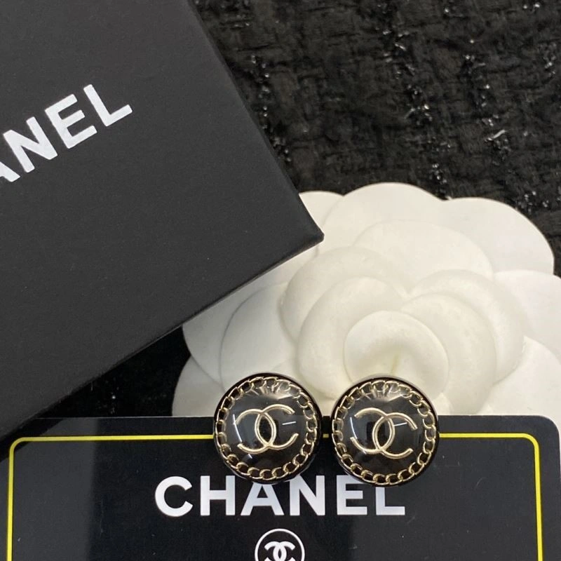 Chanel Earrings Bright 224810