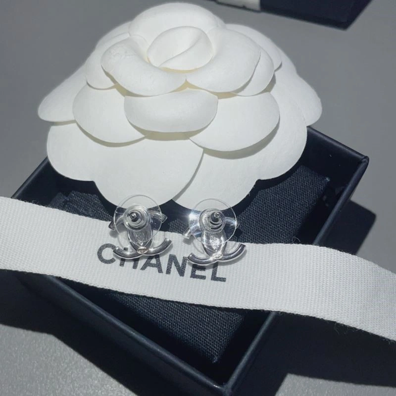 Chanel Earrings HighQuality 224802