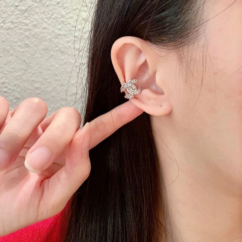 Chanel Earrings Effortless 224825