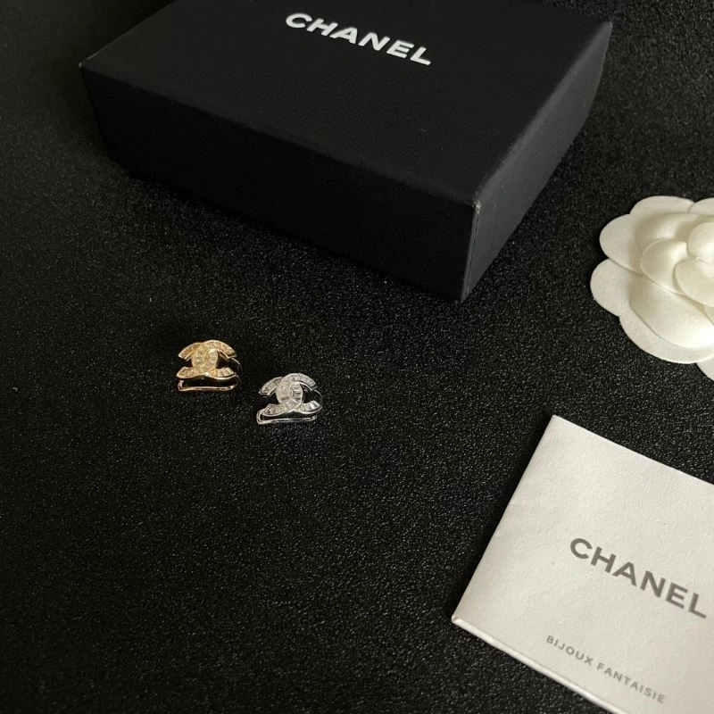 Chanel Earrings Effortless 224825