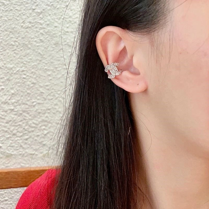 Chanel Earrings Effortless 224825