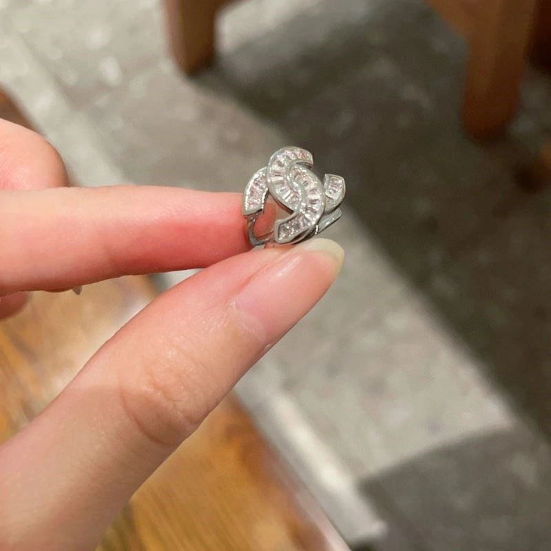 Chanel Earrings Effortless 224825