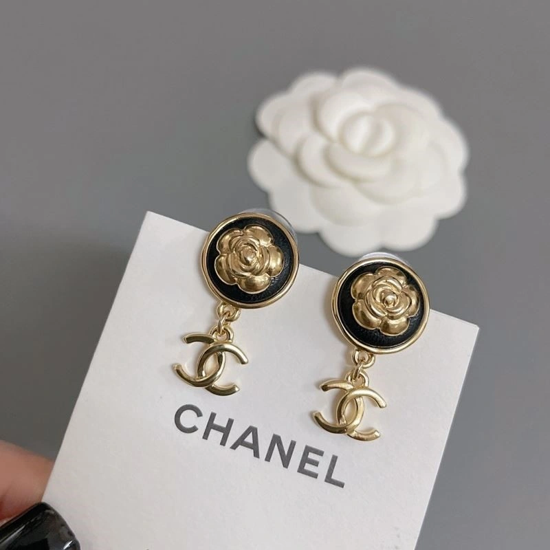Chanel Earrings Elegant 224809