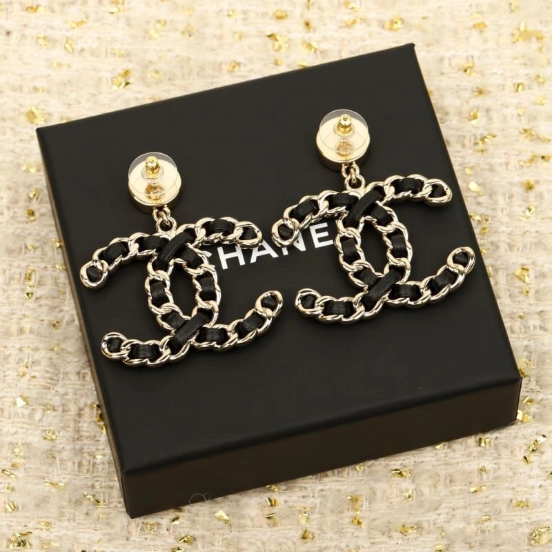 Trendy Chanel Earrings 224849