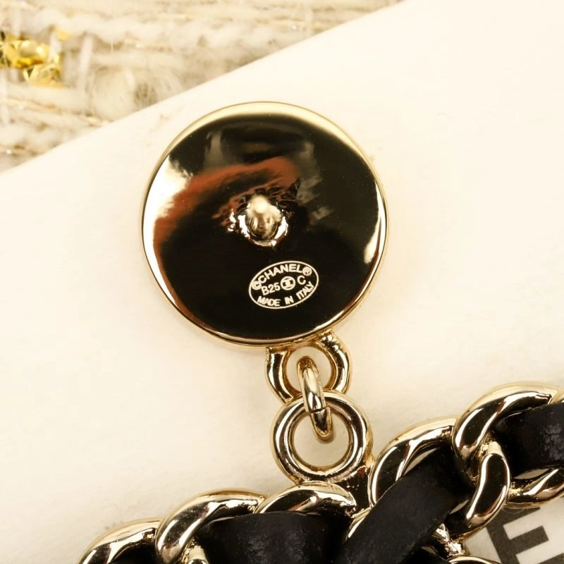 Trendy Chanel Earrings 224849