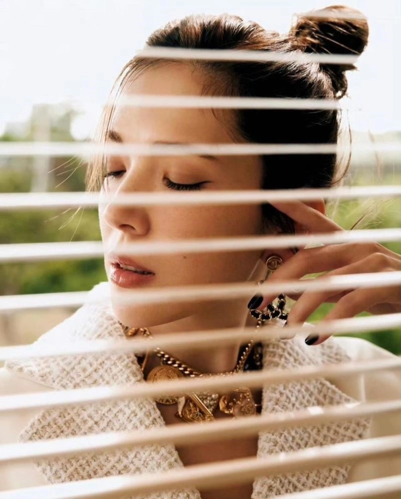 Trendy Chanel Earrings 224849