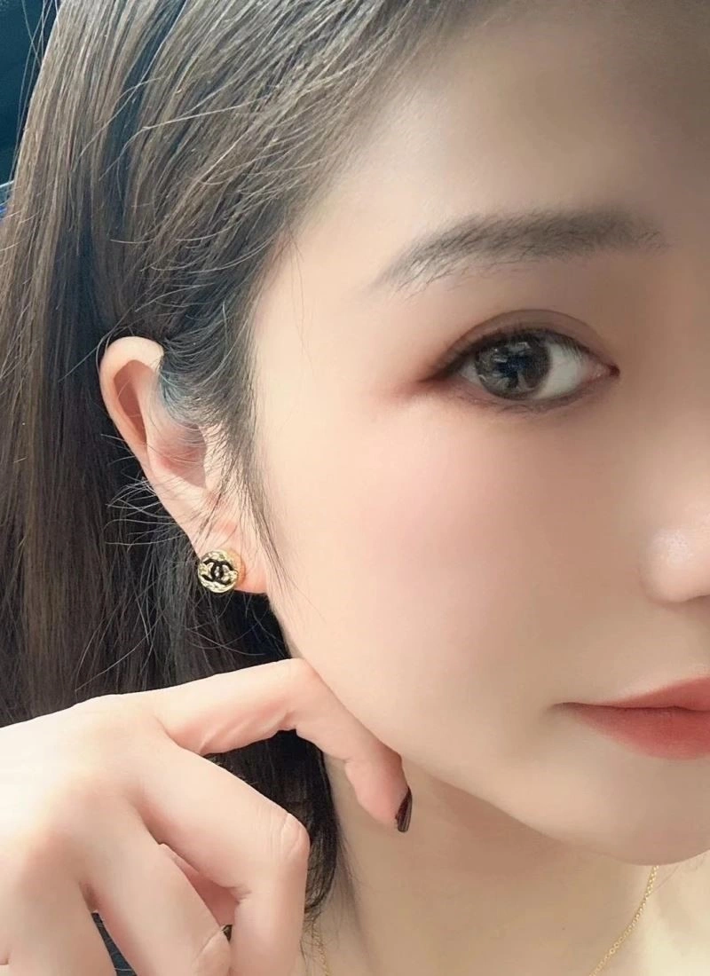 Resilient Chanel Earrings 224795