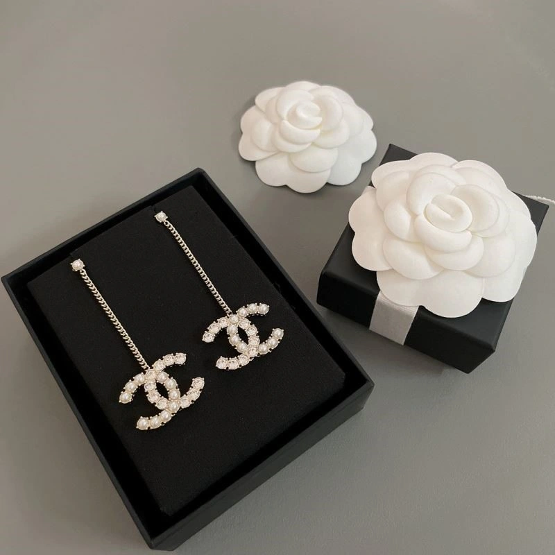 Chanel Earrings Chic 224777