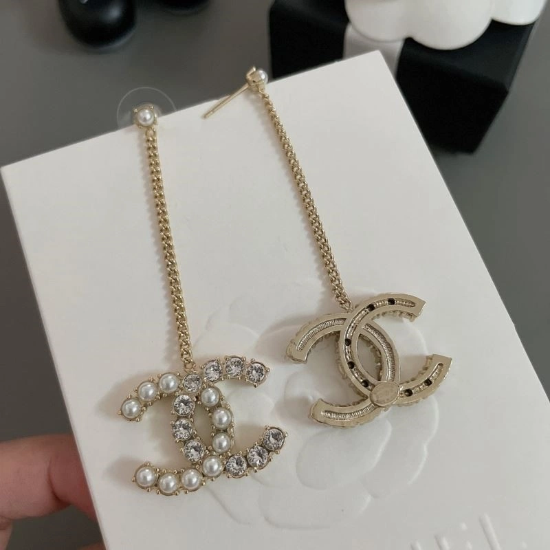 Chanel Earrings Chic 224777