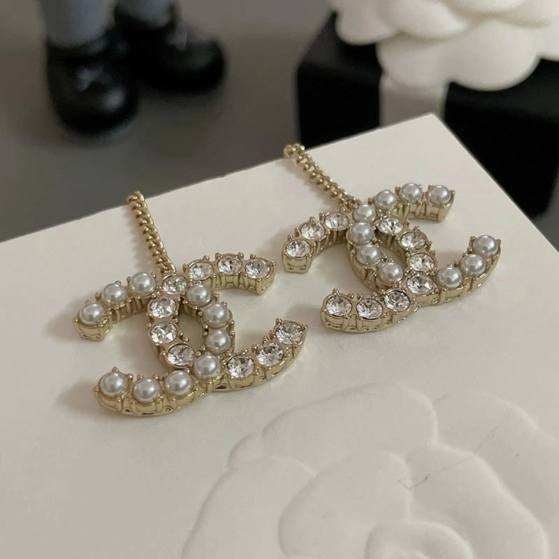 Chanel Earrings Chic 224777