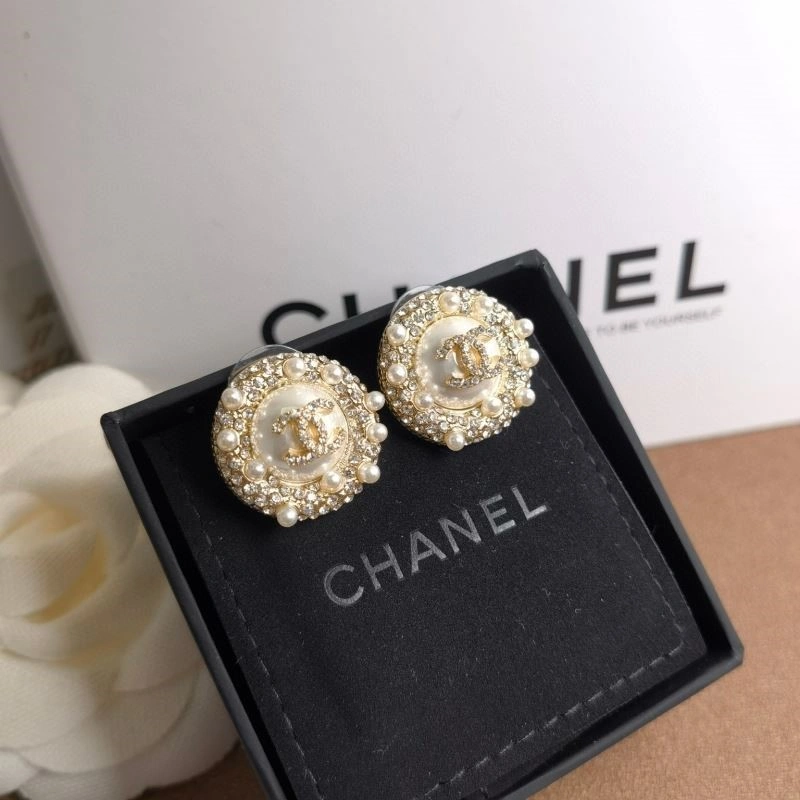 Trendy Chanel Earrings 224783