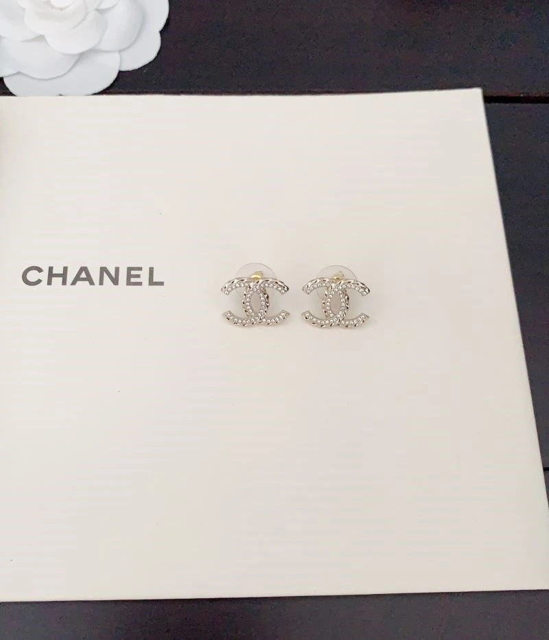 Chanel Earrings Sleek 224762