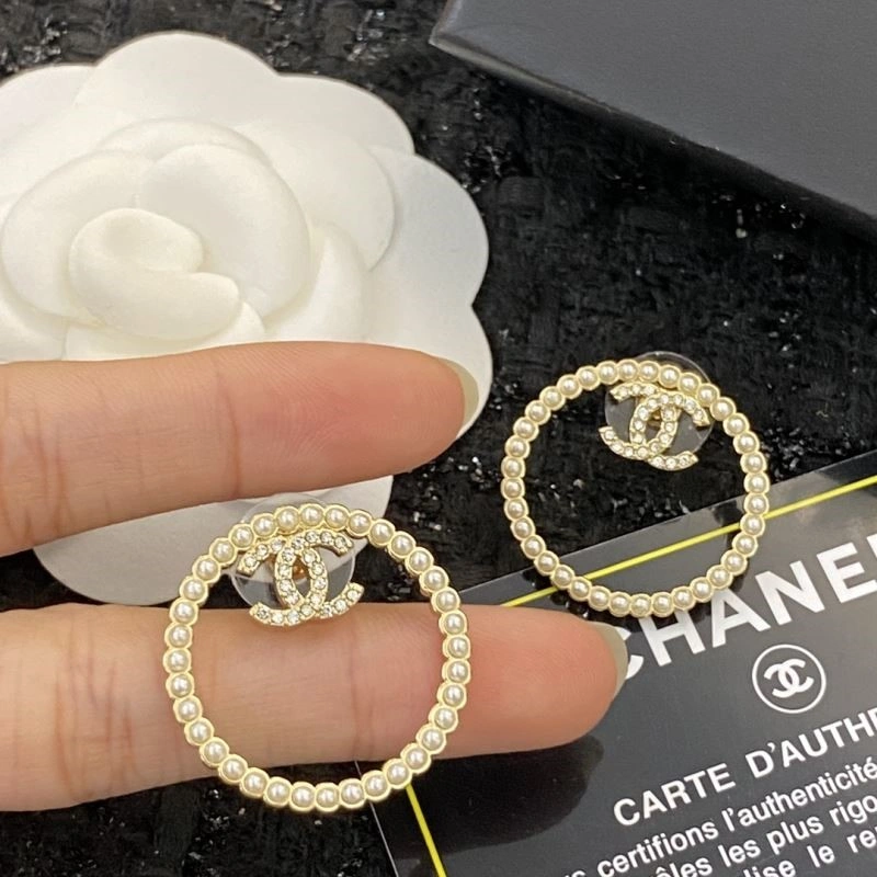 Popular Chanel Earrings 224769