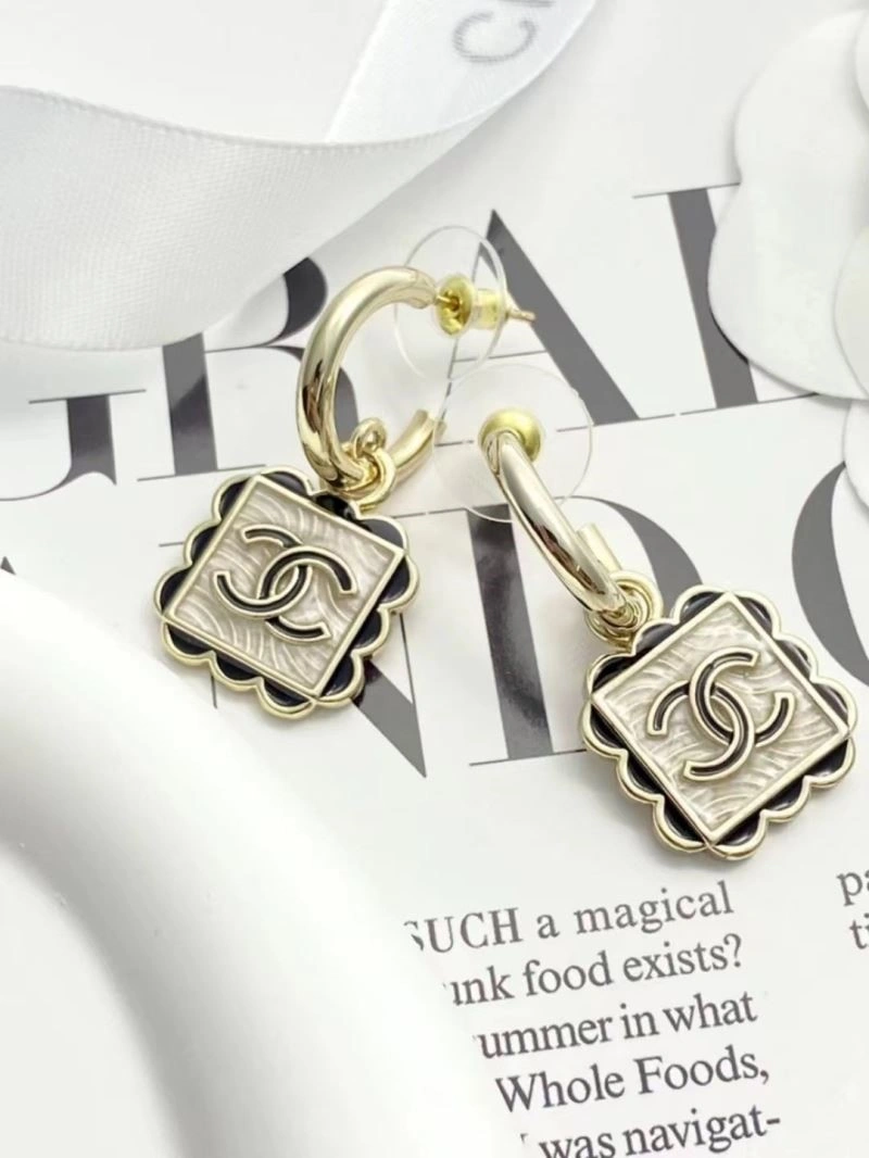 TechFriendly Chanel Earrings 224767