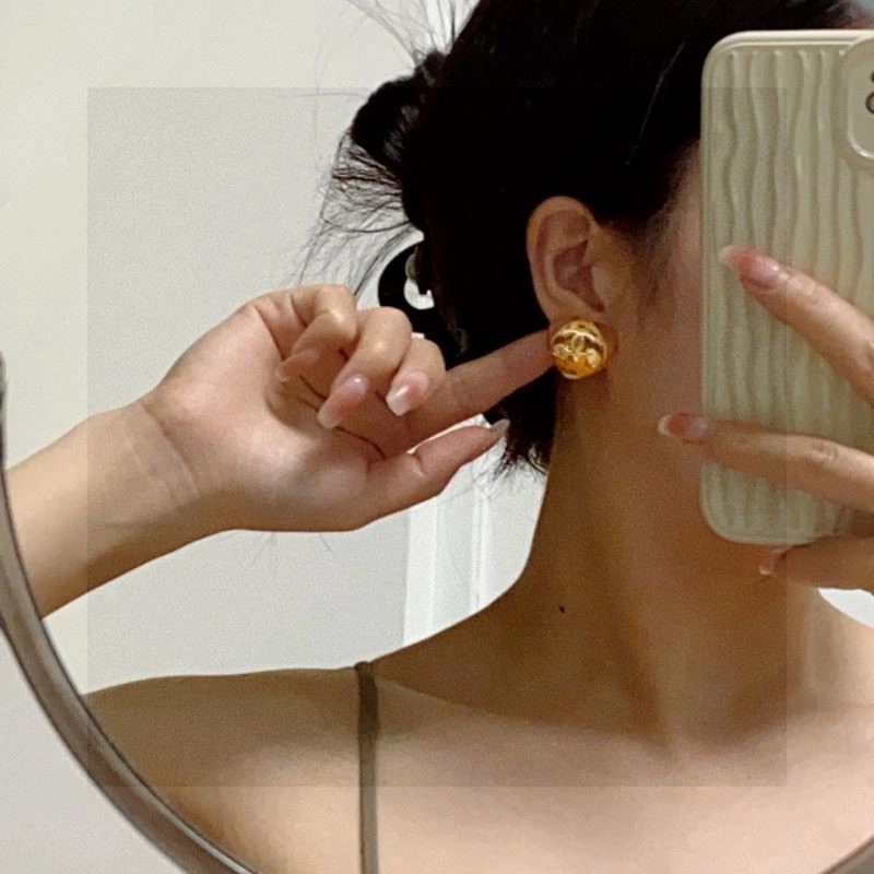 Chanel Earrings Neat 224753