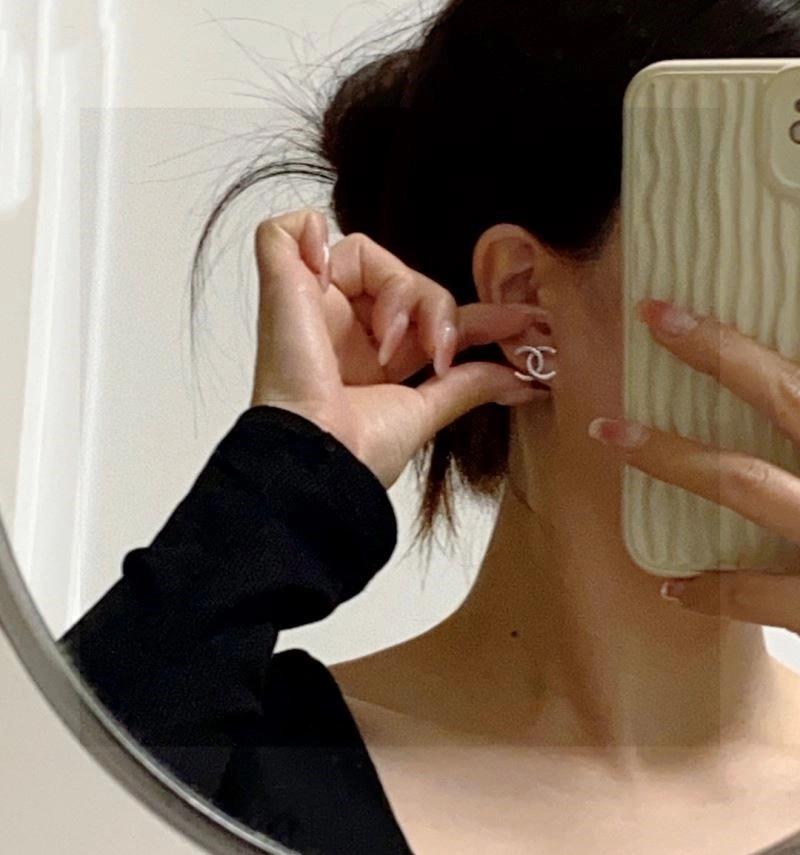 Chanel Earrings Efficient 224755