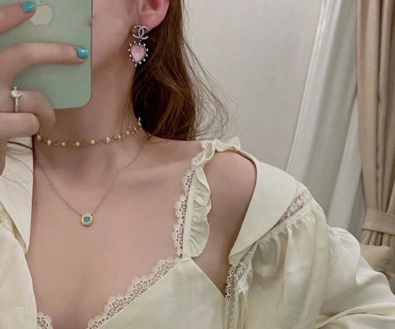 BestValue Chanel Earrings 224752