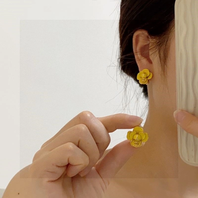 Chanel Earrings FashionForward 224303