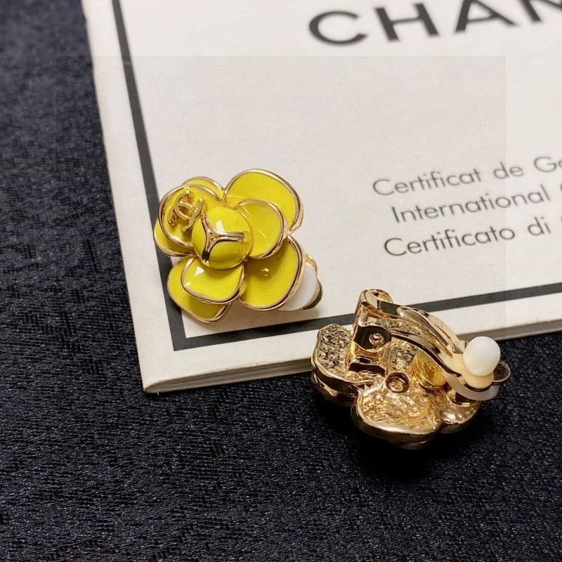 Chanel Earrings FashionForward 224303
