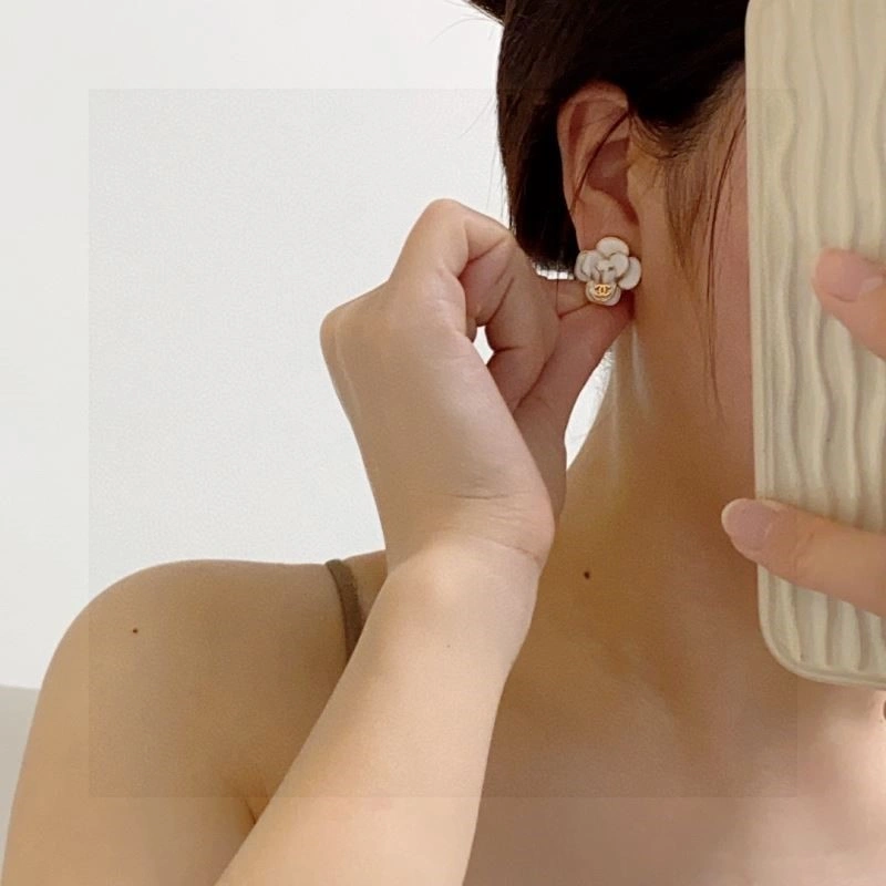 Versatile Chanel Earrings 224299