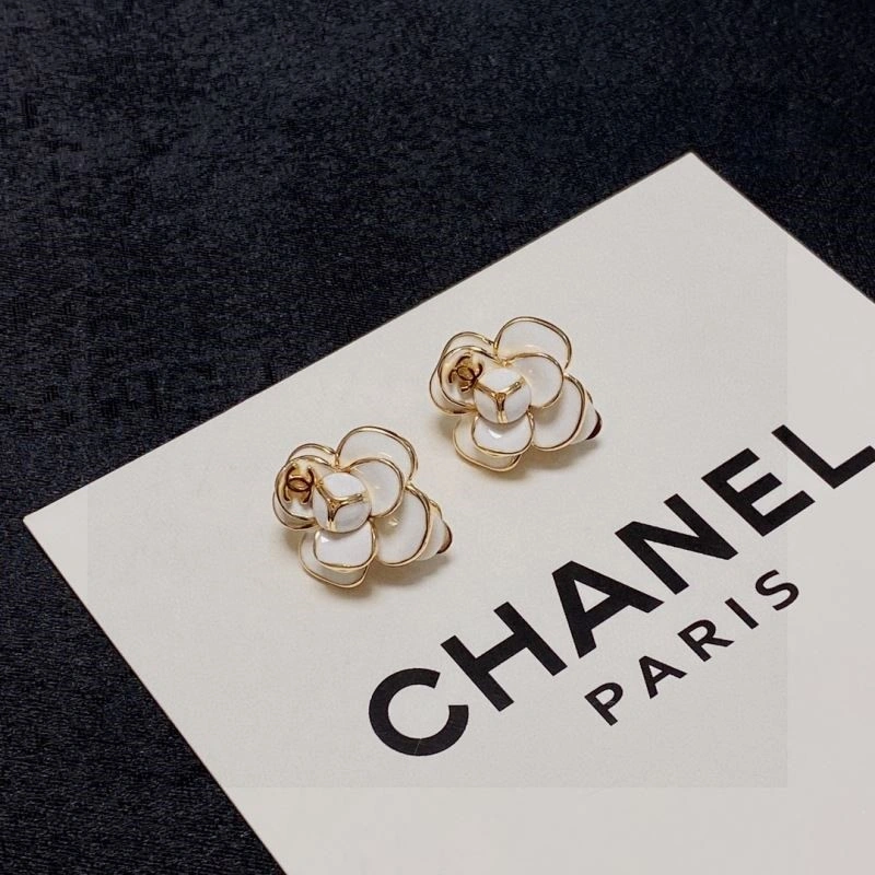 Versatile Chanel Earrings 224299