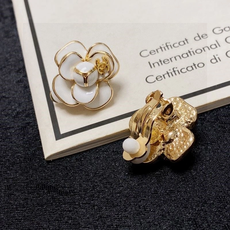 Versatile Chanel Earrings 224299