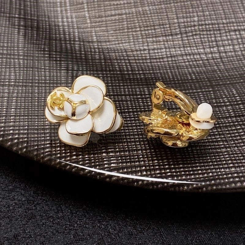 Versatile Chanel Earrings 224299