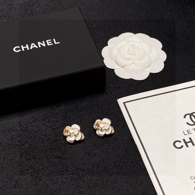 Versatile Chanel Earrings 224299
