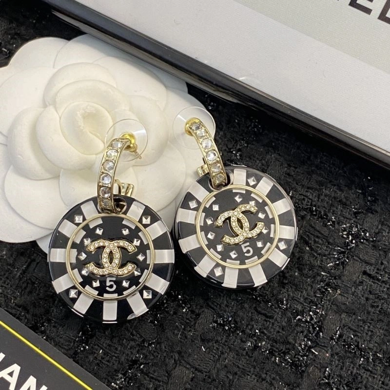 Chanel Earrings Lightweight 224302