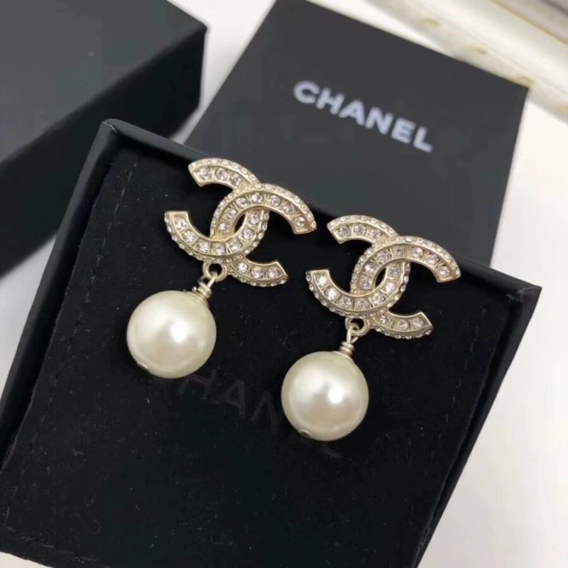 Chanel Earrings Trendsetting 224286