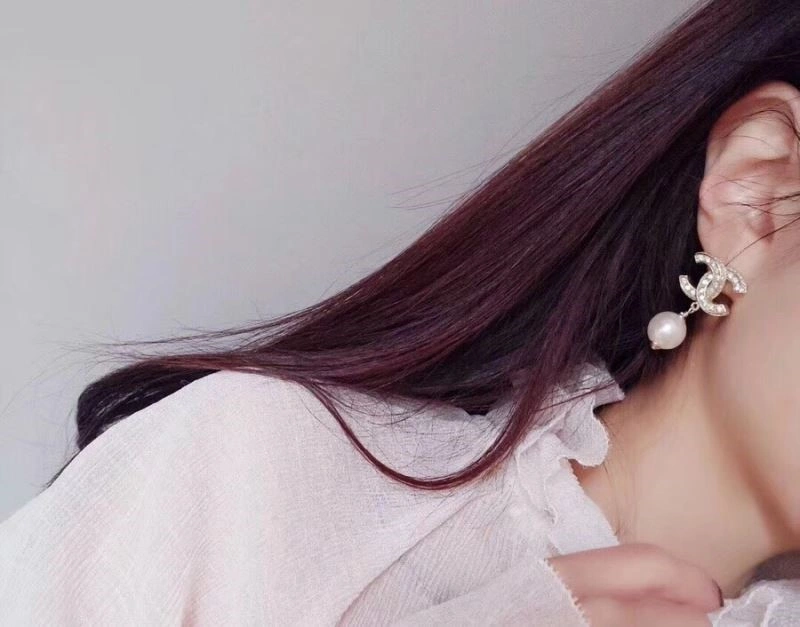 Chanel Earrings Trendsetting 224286