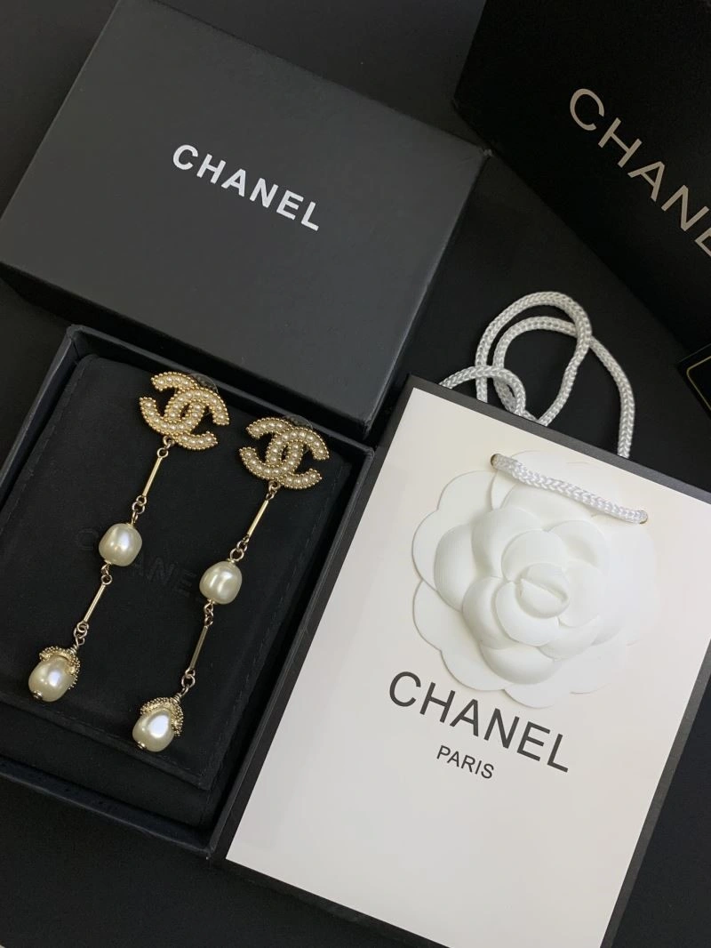 Chanel Earrings Chic 224320