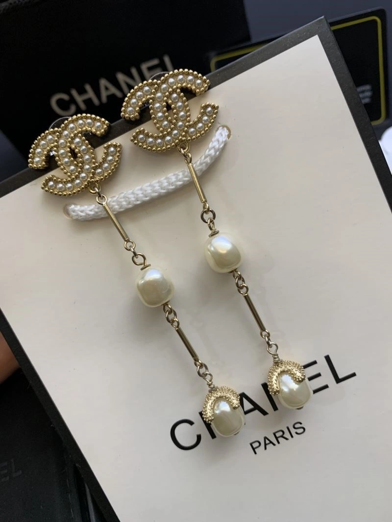 Chanel Earrings Chic 224320