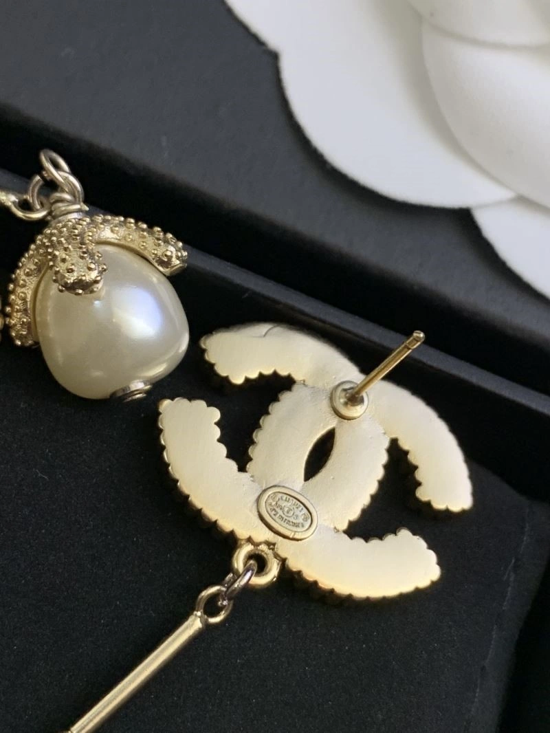 Chanel Earrings Chic 224320