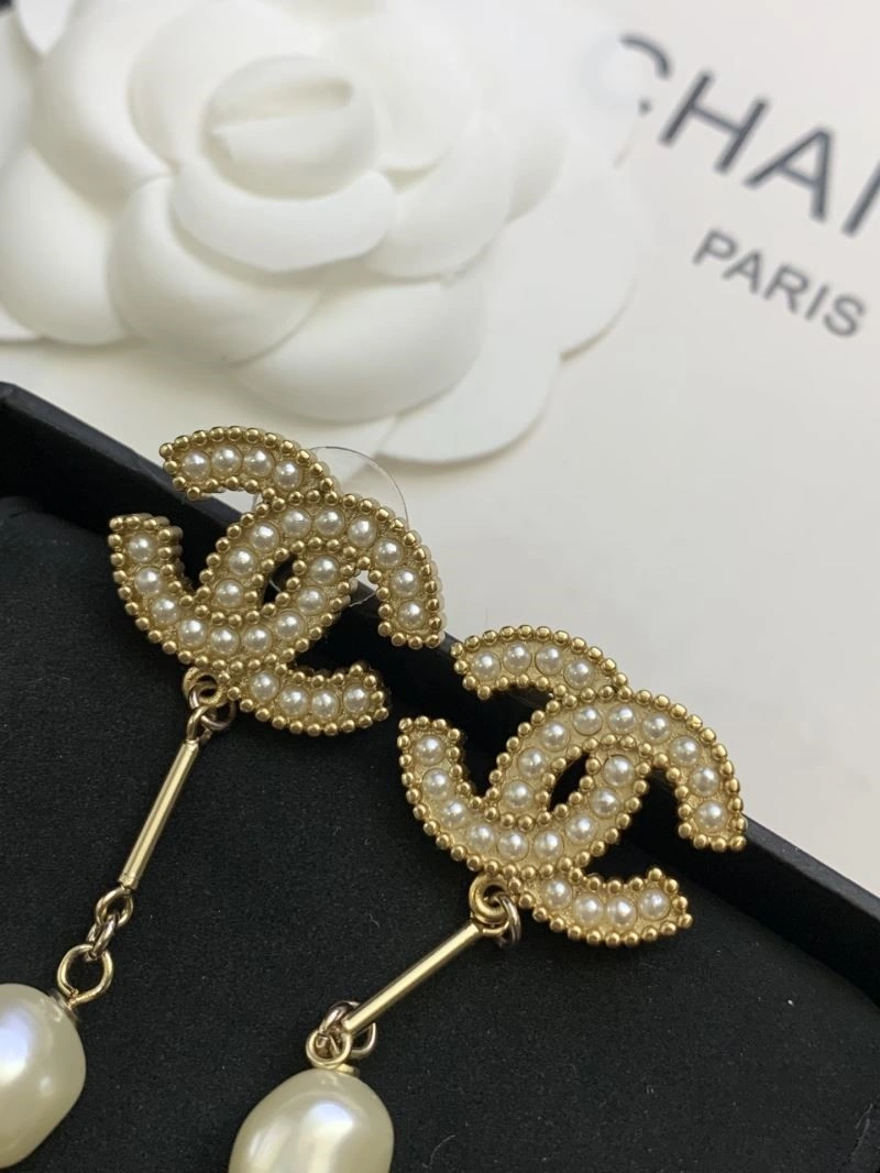 Chanel Earrings Chic 224320