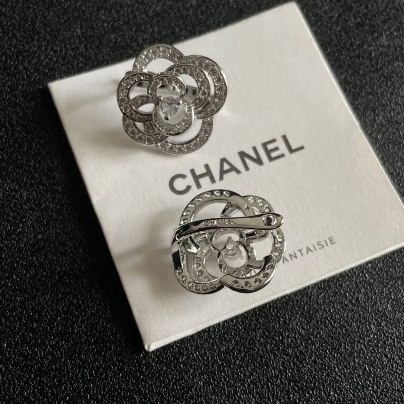 Breathable Chanel Earrings 224276