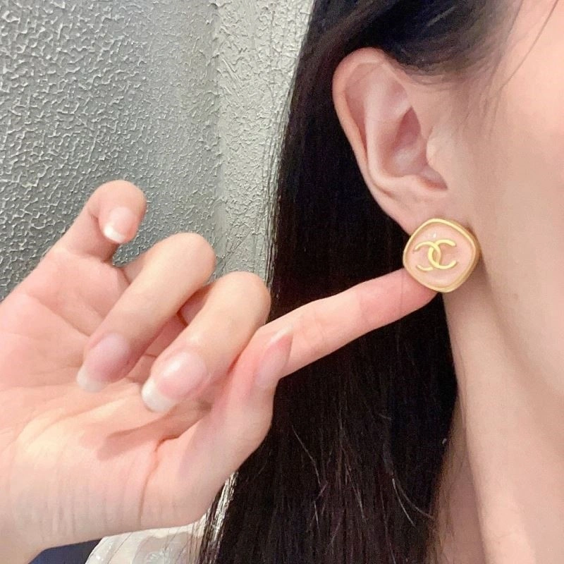 Cozy Chanel Earrings 224271