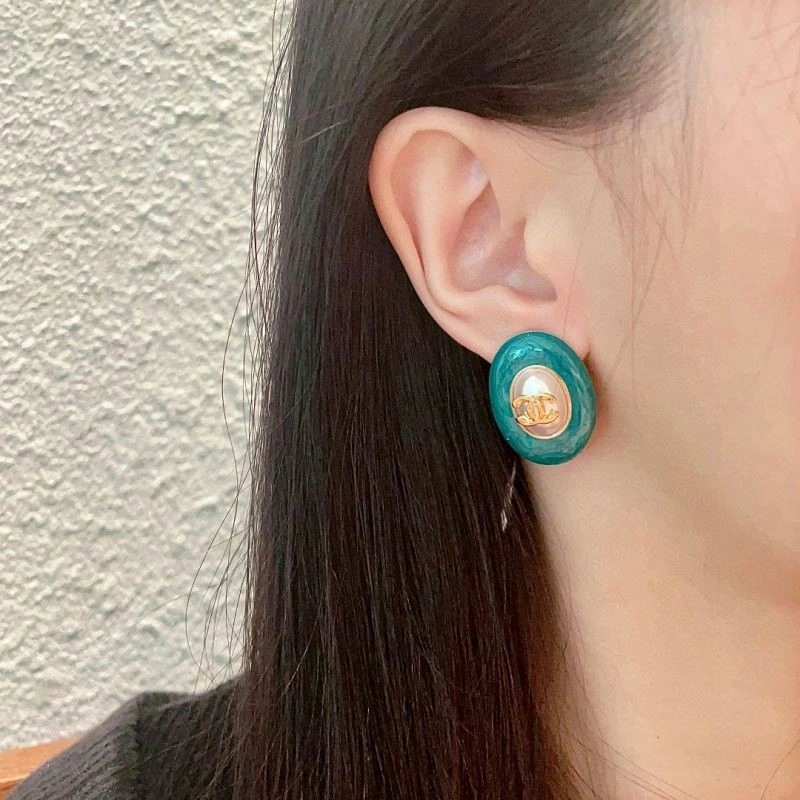 Affordable Chanel Earrings 224310
